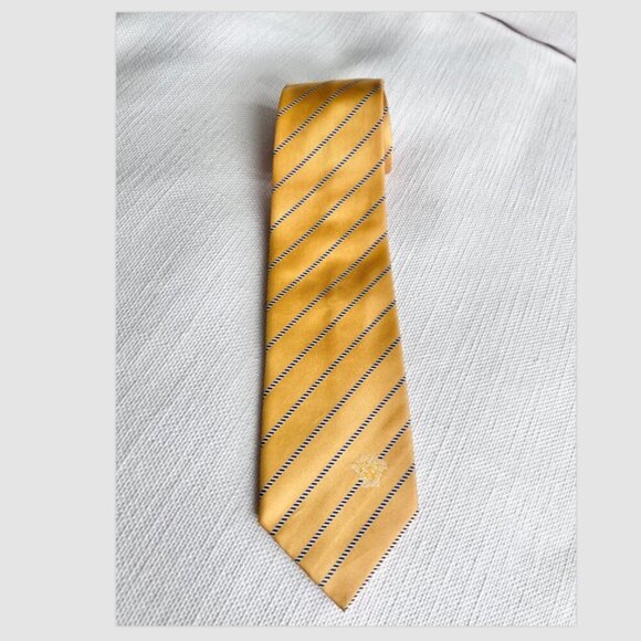 Versace Men’s Silk Tie Yellow Stripe Medusa Head Logo Made in Italy Authentic - Picture 6 of 7